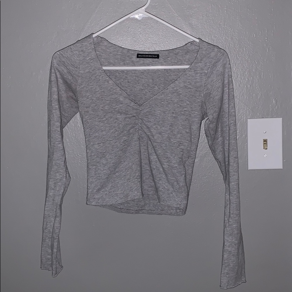 grey shirt